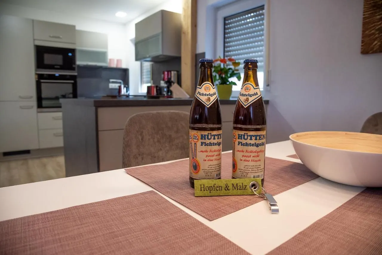 Ferienwohnungen Hopfen Und Malz 피흐텔베르크 아파트